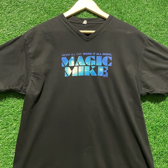 MAGIC MIKE V-Neck Theater Tee - Picture 3 of 4